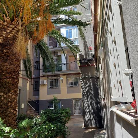 Piso en Venta en Calle Julia Nebot, 18 en Vista Alegre