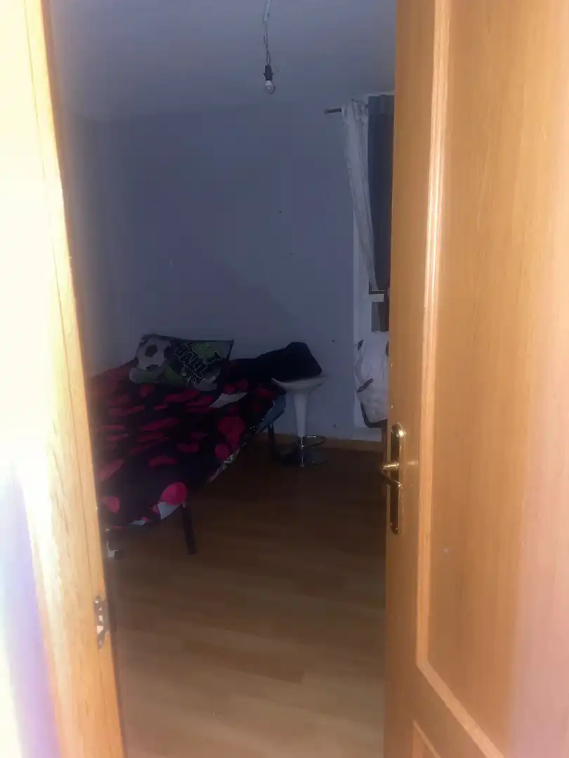 Room in Calle de Pedro Lorca, 85, Las Piscinas Naturales