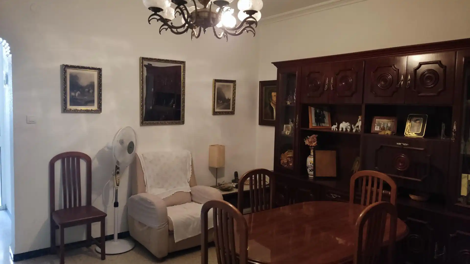 Living room of Detached homes for sale in Sevilla  with Air Conditioner and Storage room