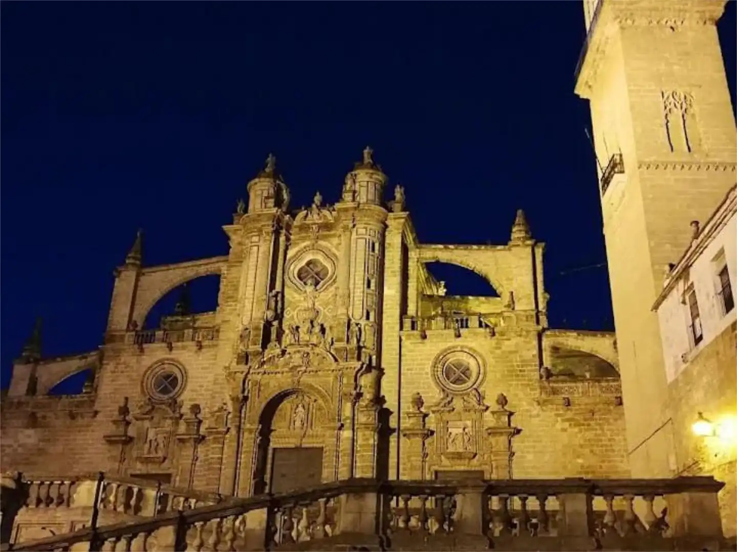 Exterior view of Flat for rent in Jerez de la Frontera  with Air Conditioner, Terrace and Furnished
