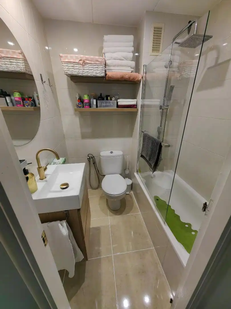 Wohnung zum Verkauf in Carrer de Mallorca, 2, Blanes Badezimmer von Wohnung zum Verkauf in Blanes mit Klimaanlage und Balkon