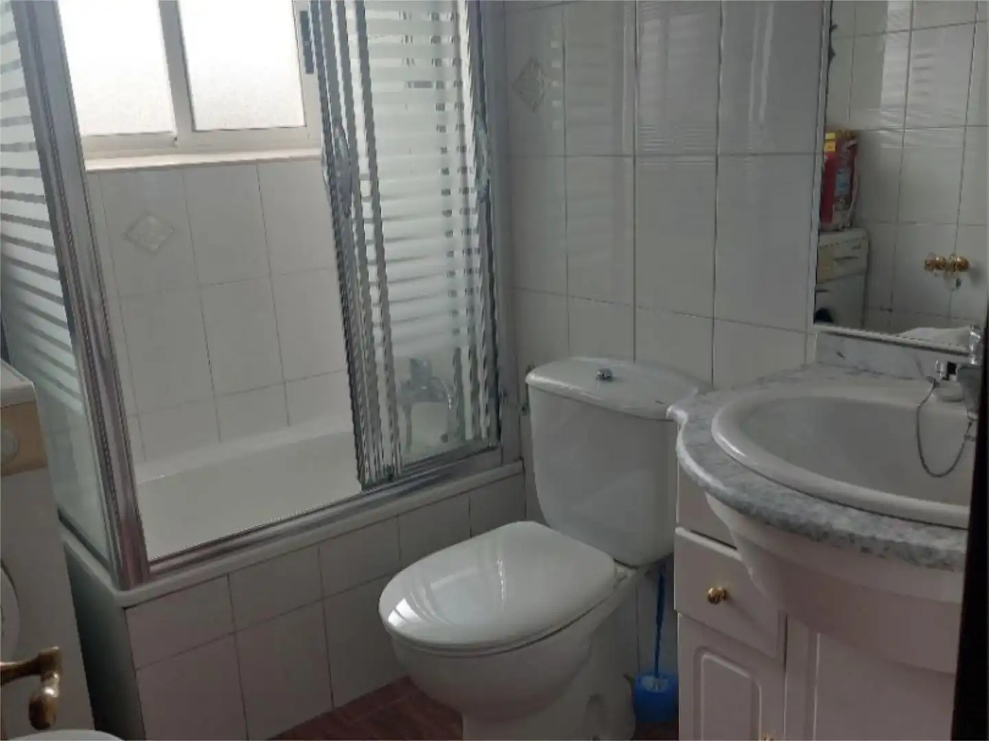Piso en venta en Calle Alfoz de Pramaro, 2, Grado Baño de Piso en venta en Grado