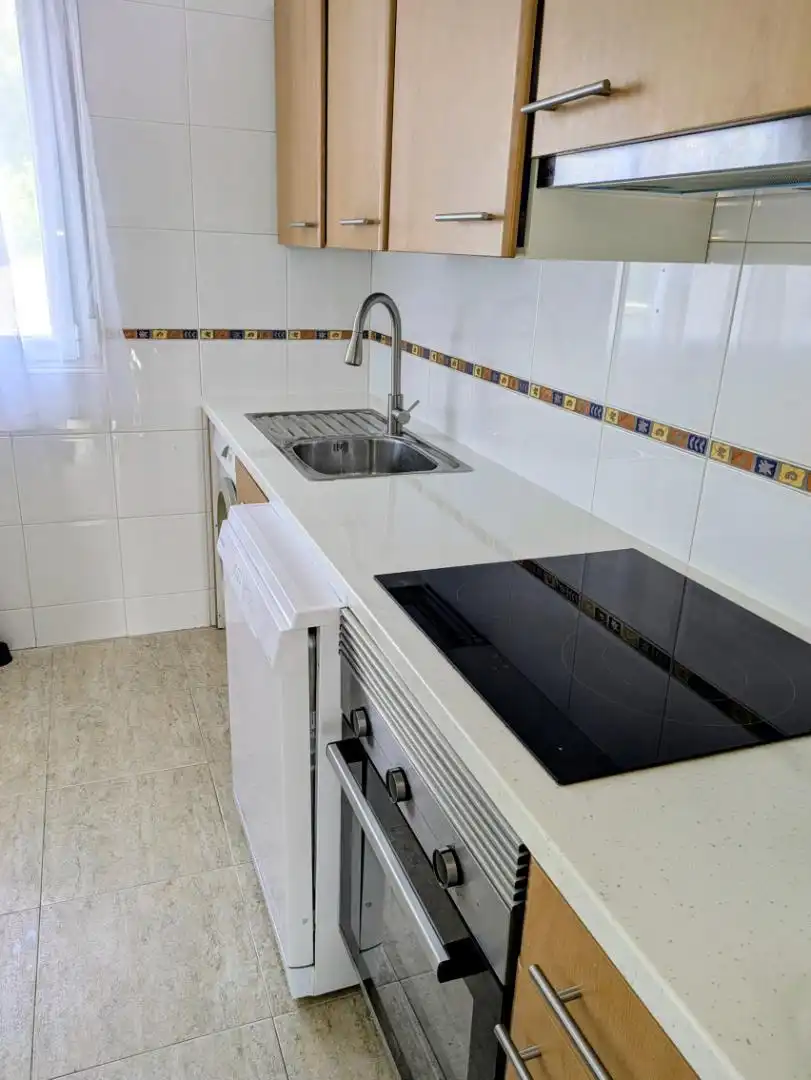 Casa adosada en venta en Calle el Romero, 11, Villaturiel Casa adosada en venta en Calle el Romero, 11, Villaturiel