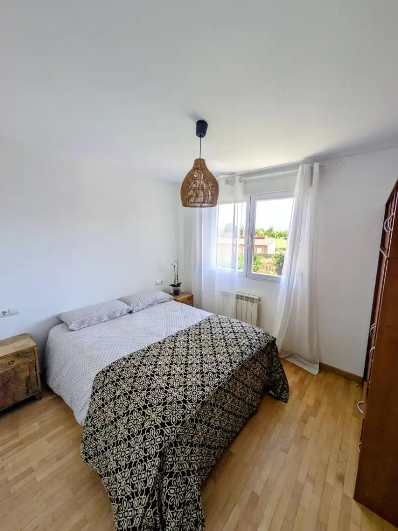 Casa adosada en venta en Calle el Romero, 11, Villaturiel Casa adosada en venta en Calle el Romero, 11, Villaturiel