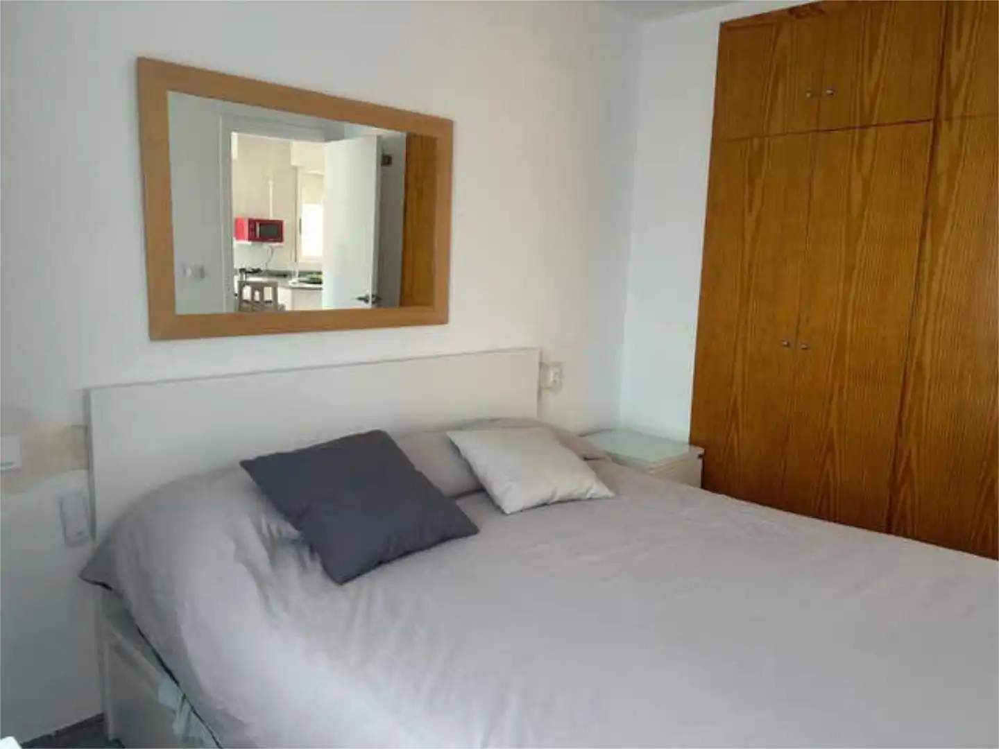 Habitación de Apartamento de alquiler en Moncofa con Terraza, Piscina y Amueblado