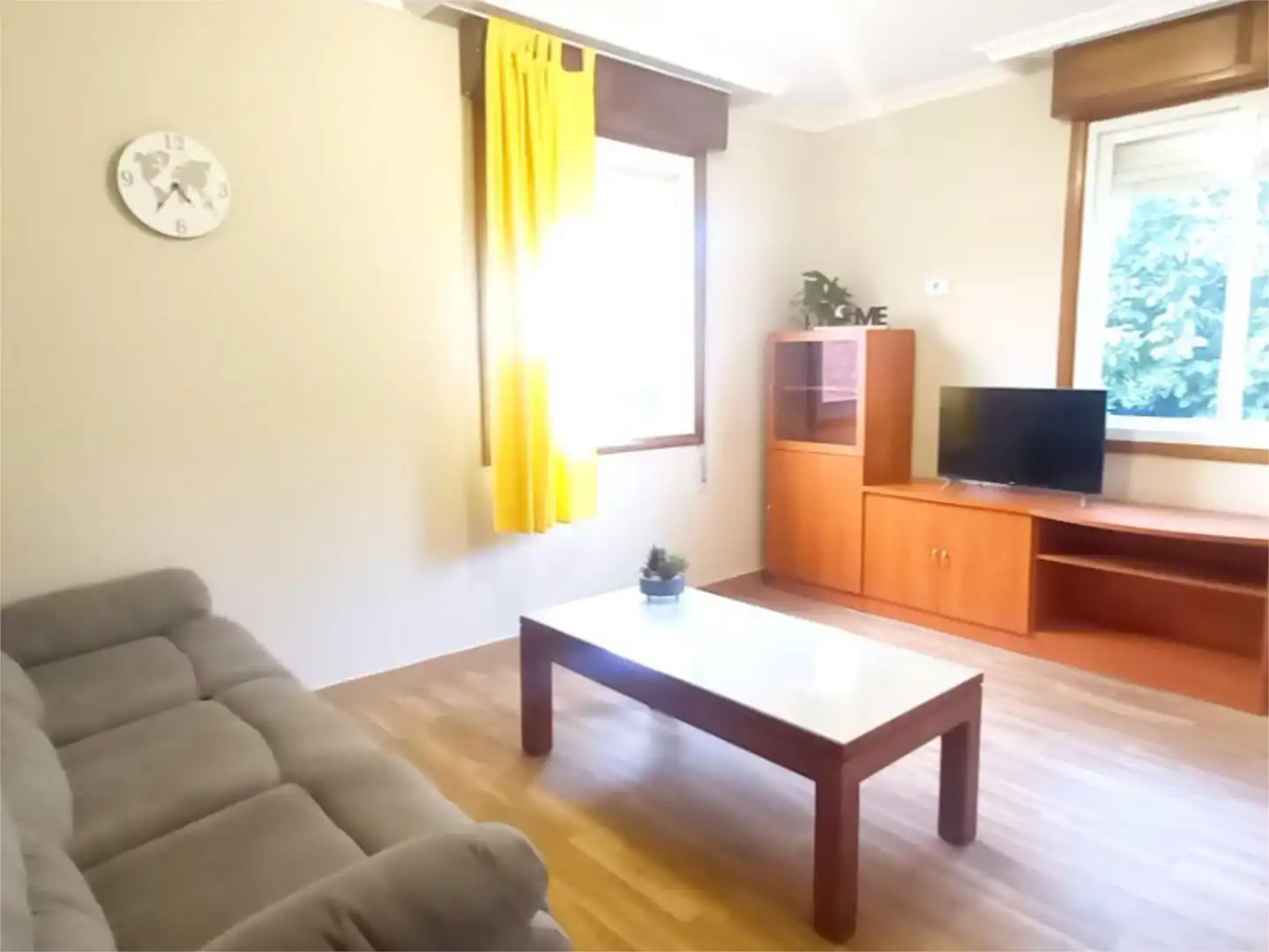 Habitación en Estrada Matamá Pazo-Comesaña, 32, Comesaña - Matamá Habitación en Estrada Matamá Pazo-Comesaña, 32, Comesaña - Matamá