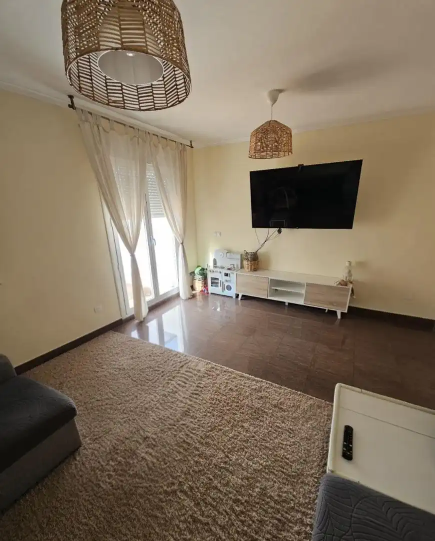Casa adosada en venta en Calle de la Iglesia, 26, Ejea de los Caballeros Sala de estar de Casa adosada en venta en Ejea de los Caballeros con Terraza y Balcón