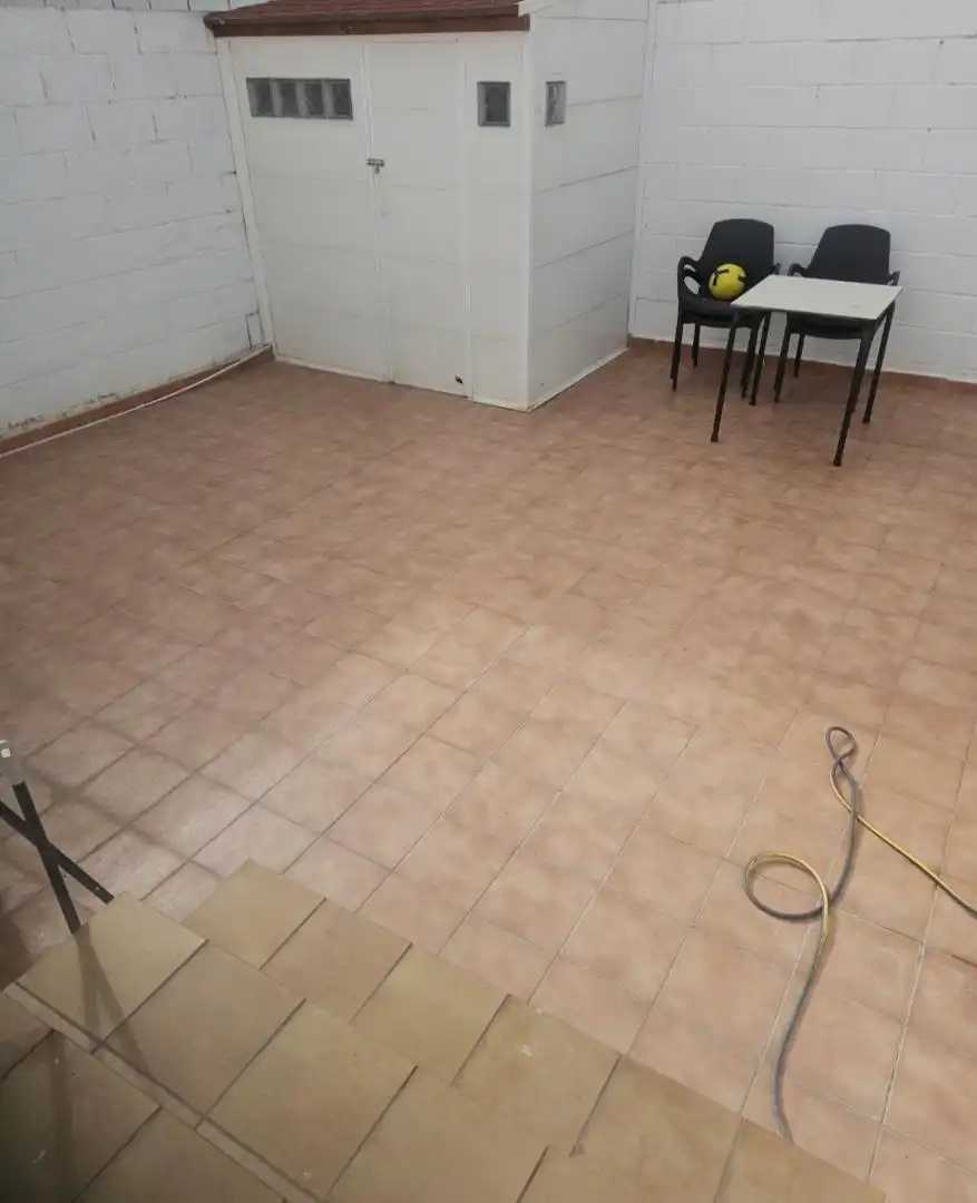 Casa adosada en venta en Calle de la Iglesia, 26, Ejea de los Caballeros Casa adosada en venta en Ejea de los Caballeros con Terraza y Balcón
