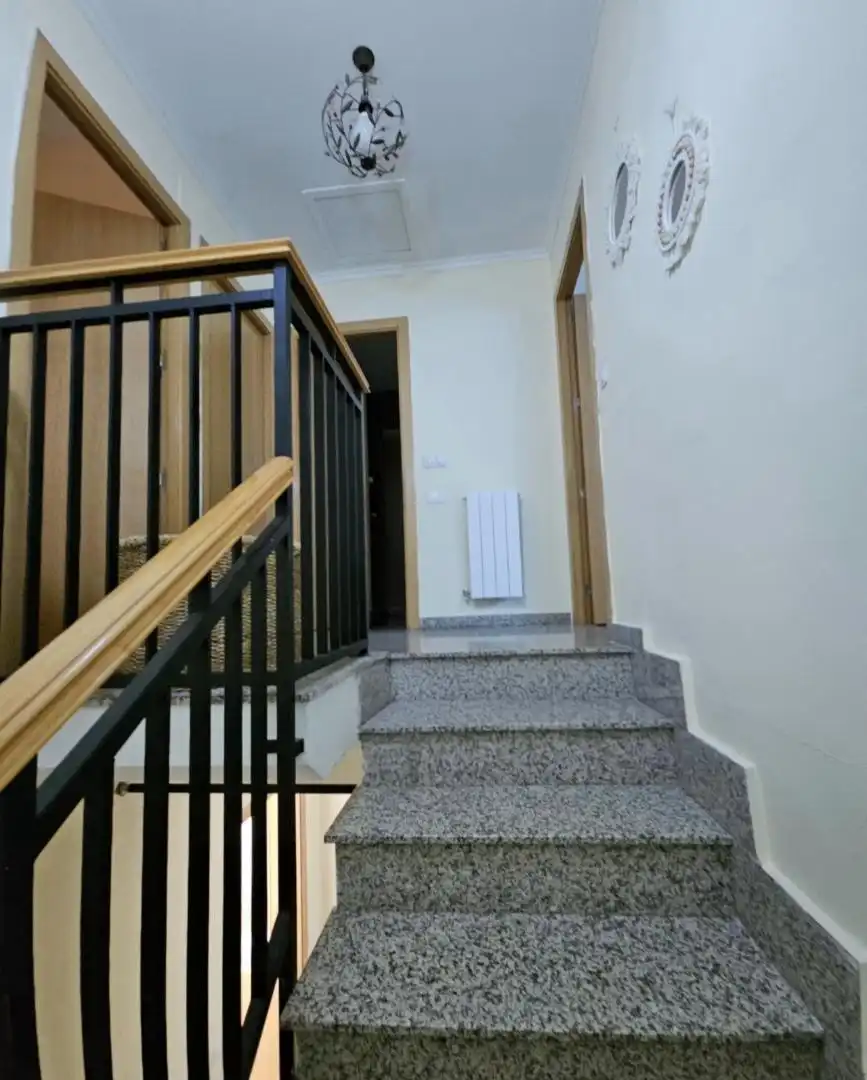Casa adosada en venta en Calle de la Iglesia, 26, Ejea de los Caballeros Casa adosada en venta en Ejea de los Caballeros con Terraza y Balcón