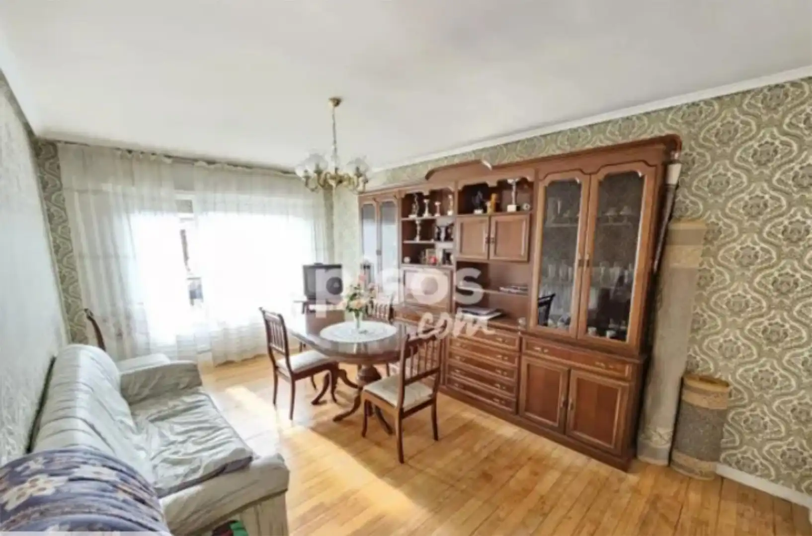 Piso en venta en Avenida Bilbao, 2, Medina de Pomar Sala de estar de Piso en venta en Medina de Pomar con Calefacción, Parquet y Amueblado