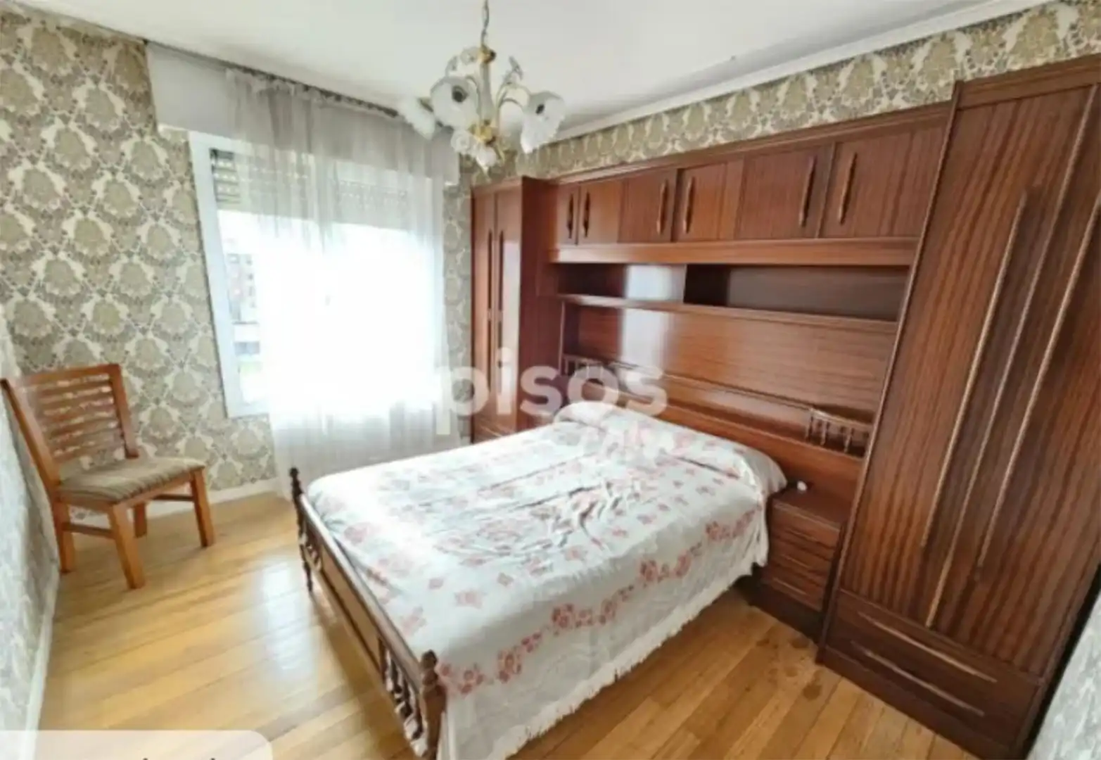 Piso en venta en Avenida Bilbao, 2, Medina de Pomar Habitación de Piso en venta en Medina de Pomar con Calefacción, Parquet y Amueblado