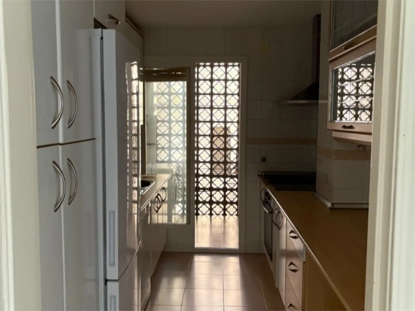 Wohnung zur Miete in Calle Altozano, 1, Santa Eufemia Küche von Wohnung zur Miete in Tomares mit Klimaanlage, Terrasse und Schwimmbad