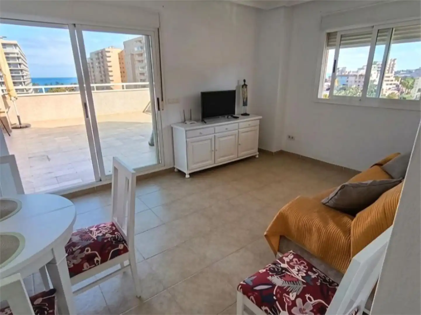 Living room of Attic for sale in Oropesa del Mar / Orpesa  with Air Conditioner, Terrace and Storage room
