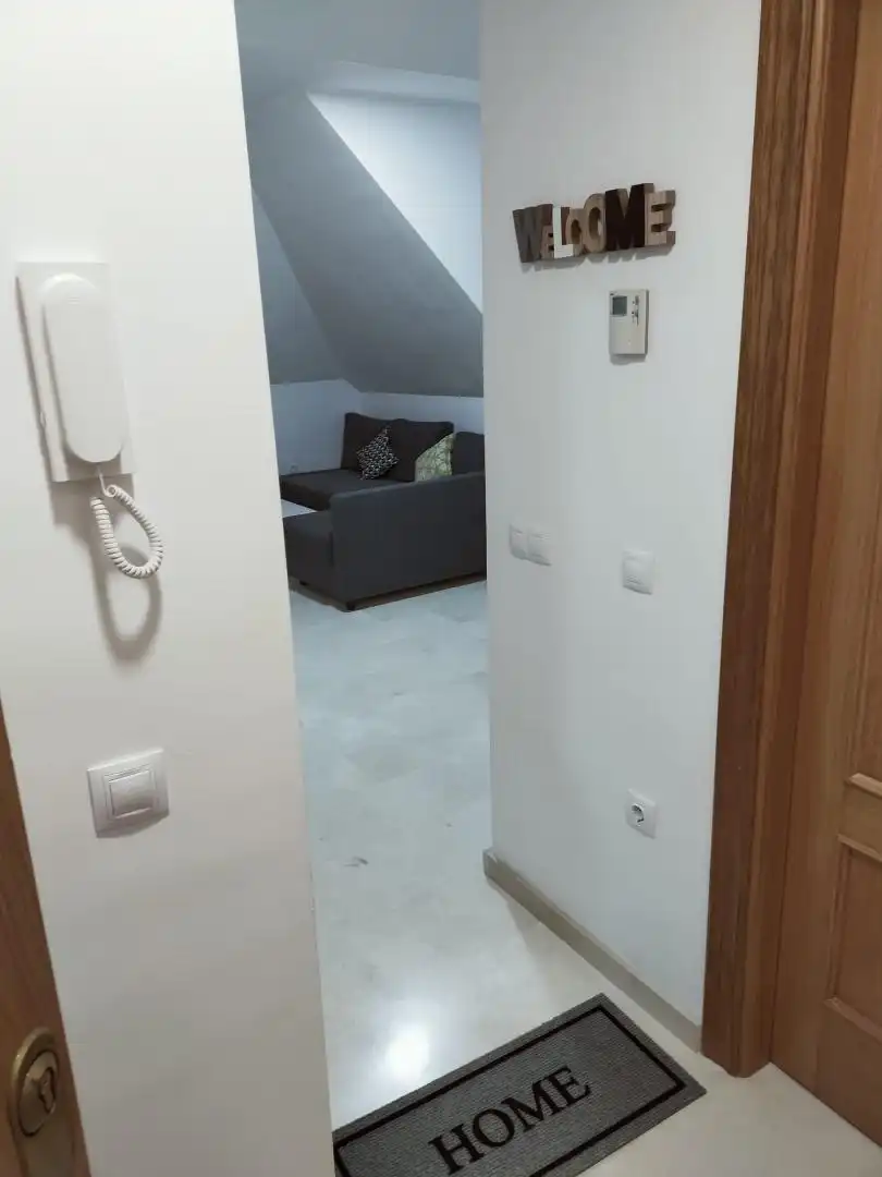 Estudi de lloguer a Calle Almeria, Barrio de la Vega