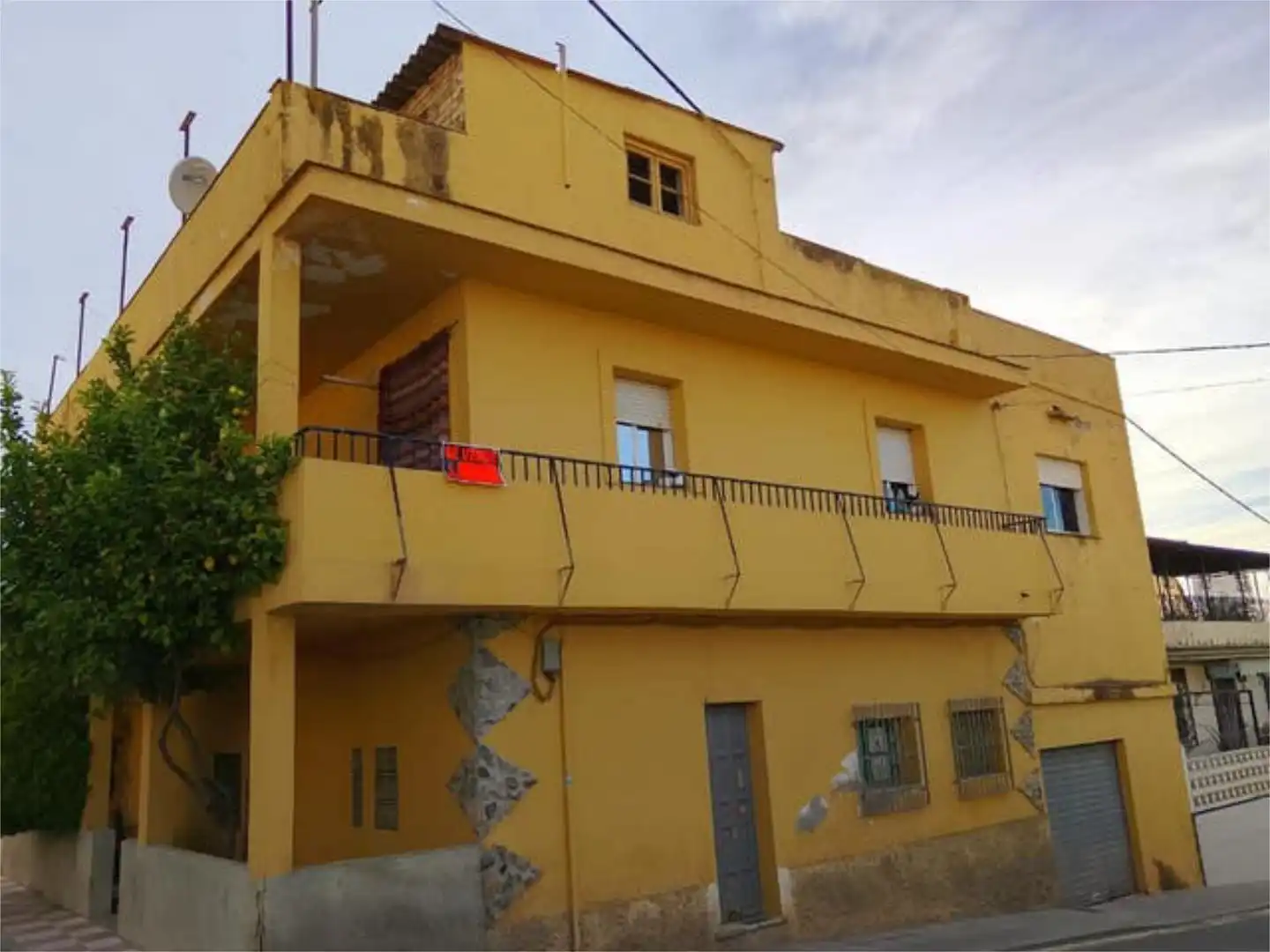 Vista exterior de Casa o xalet en venda en  Granada Capital