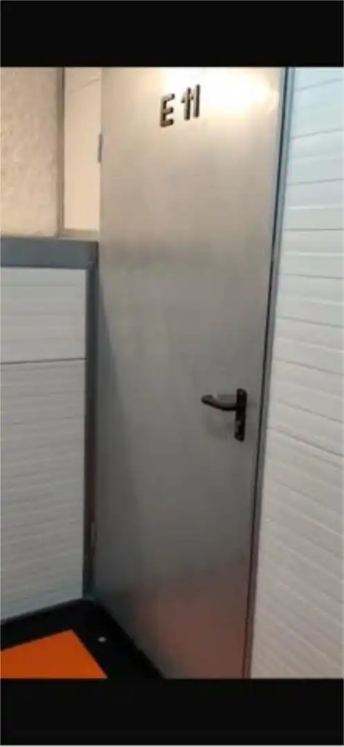 Bathroom of Storage room for rent in Valencia