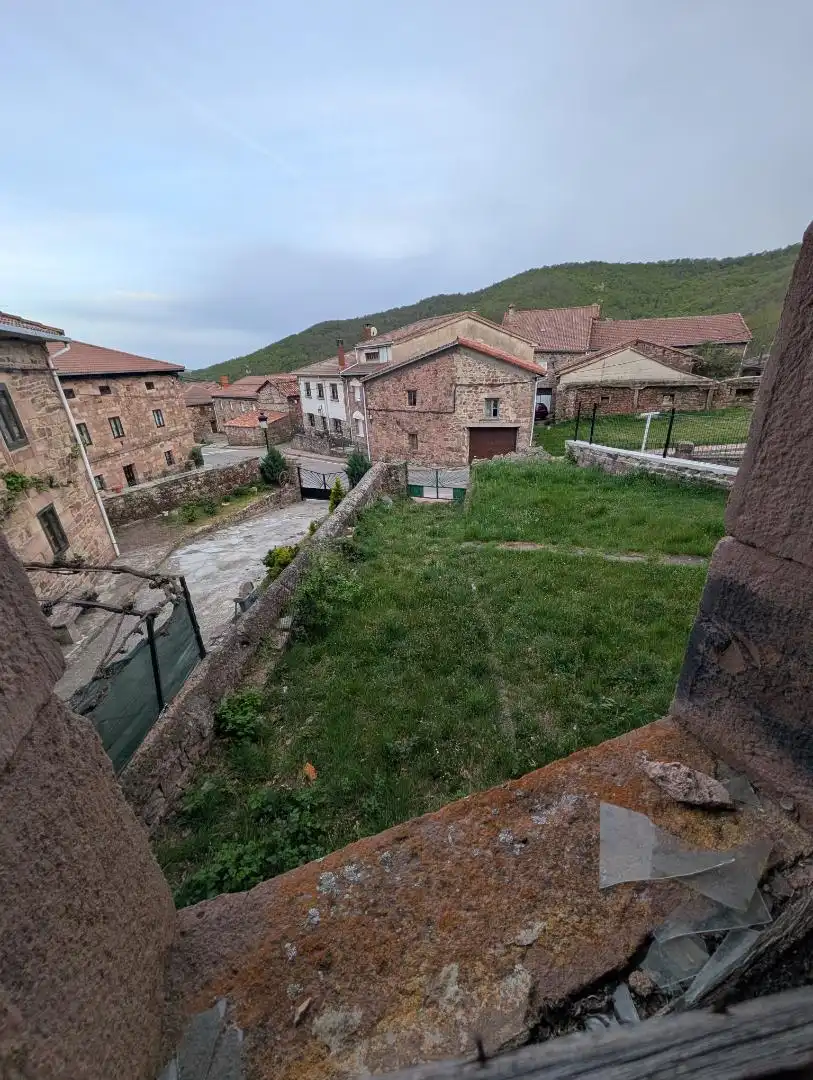 Casa adosada en venta en Brañosera