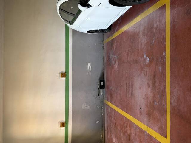 Garaje en Alquiler en Carrer de l'Oblit, 60 en El Guinardó