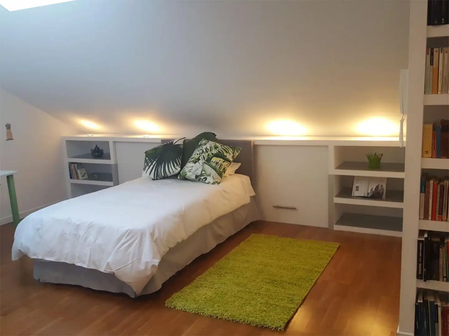 Habitación de Casa o chalet para compartir en Villaquilambre con Calefacción, Jardín privado y Parquet