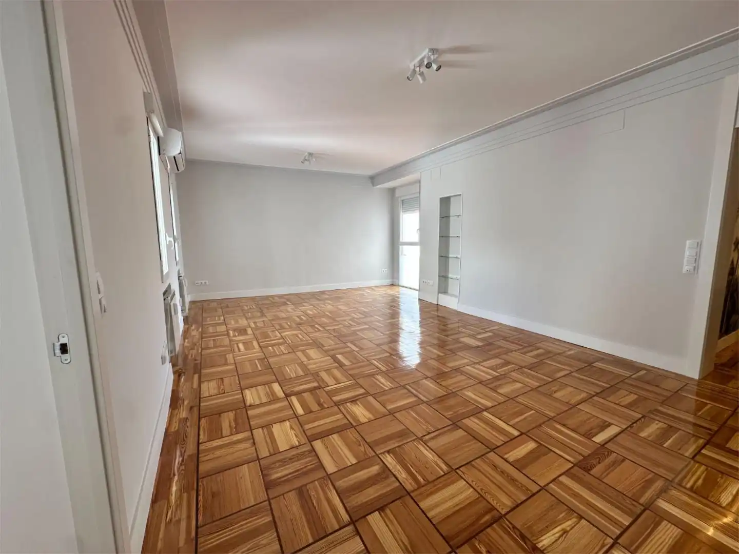 Sala de estar de Piso de alquiler en  Madrid Capital con Aire acondicionado