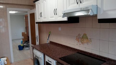 Foto 3 de Piso de alquiler en Calle Alejandro Farnesio, 11, La Calzada, Gijón