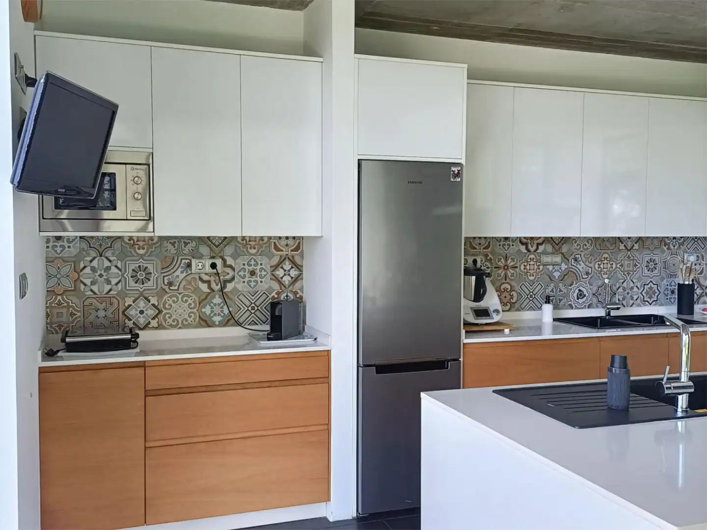 Houses for sale in Carantona, 22a, Miño Kitchen of Houses for sale in Miño with Swimming Pool