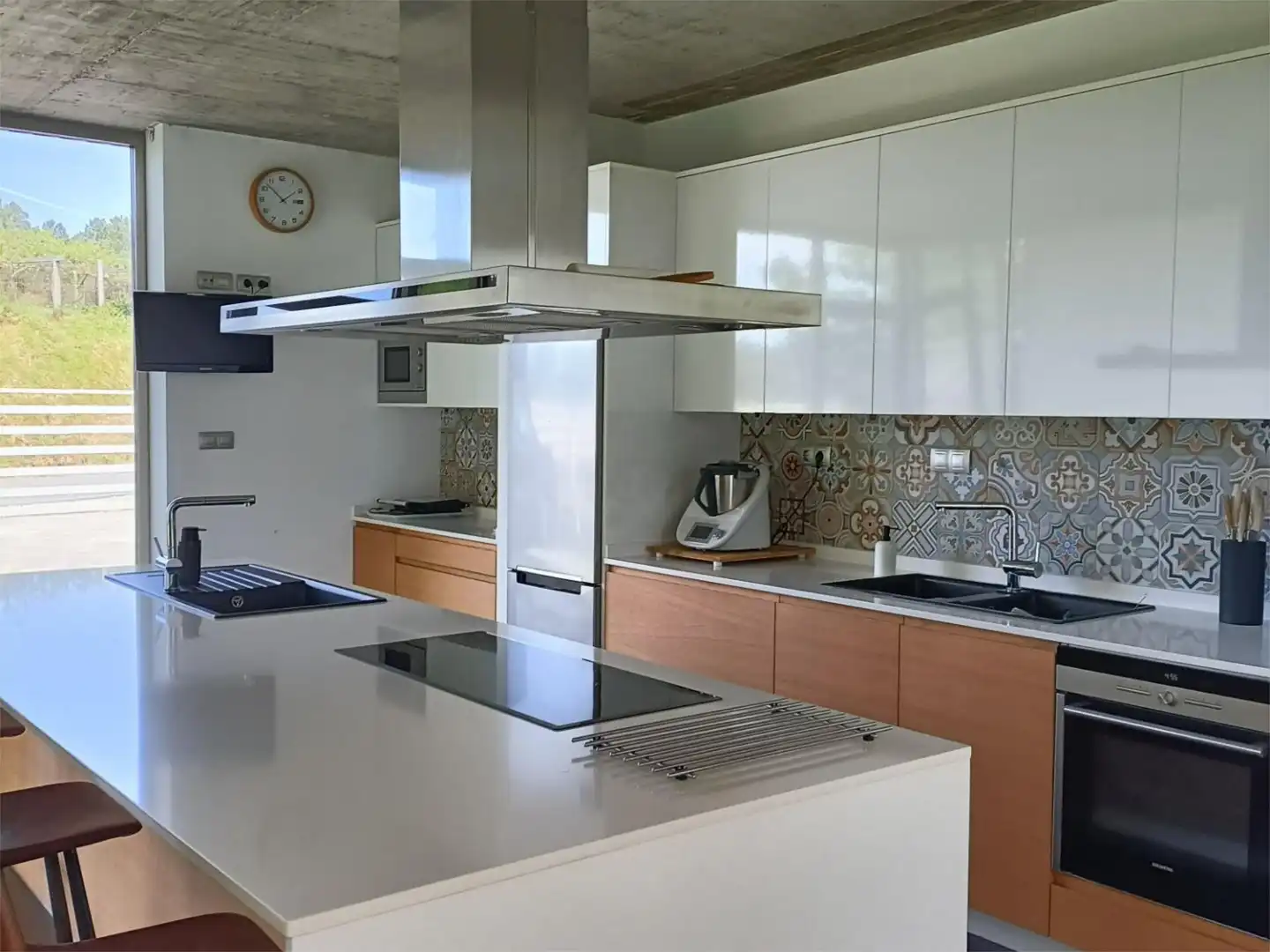 Houses for sale in Carantona, 22a, Miño Kitchen of Houses for sale in Miño with Swimming Pool