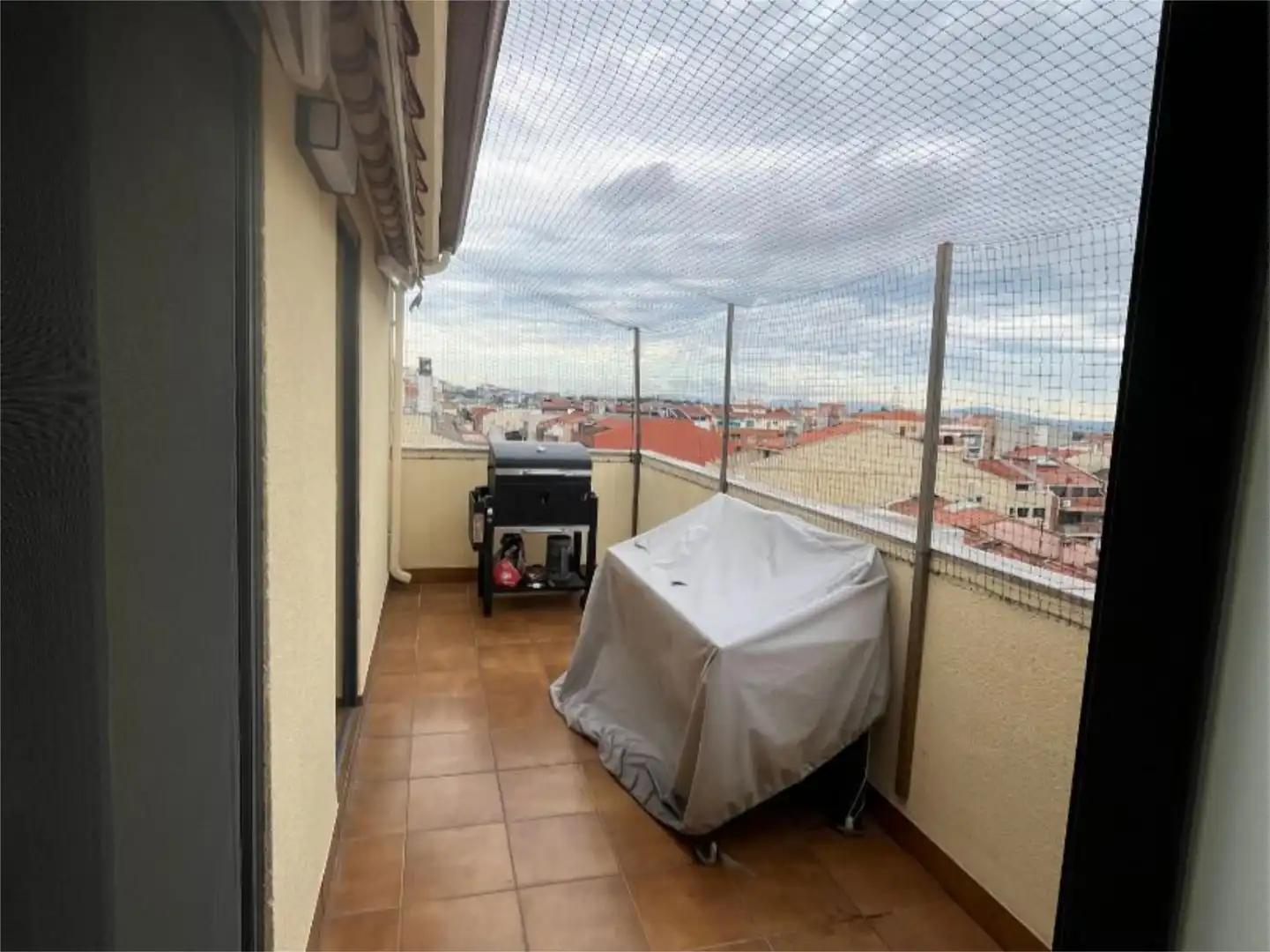 Pis en venda a Carrer de Miquel Vives, 69, Plaça Catalunya - Escola Industrial Terrassa de Pis en venda en Terrassa amb Aire condicionat, Terrassa i Balcó