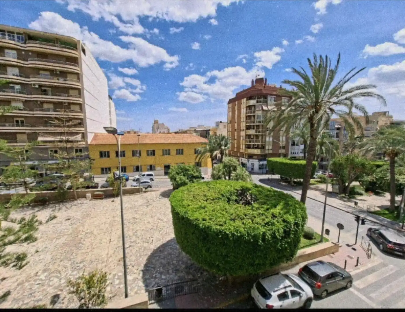 Vista exterior de Piso en venta en Crevillent con Aire acondicionado, Amueblado y Balcón