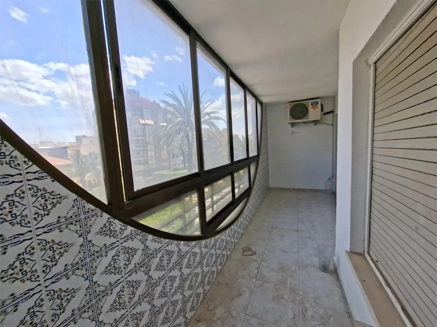 Terraza de Piso en venta en Crevillent con Aire acondicionado, Amueblado y Balcón