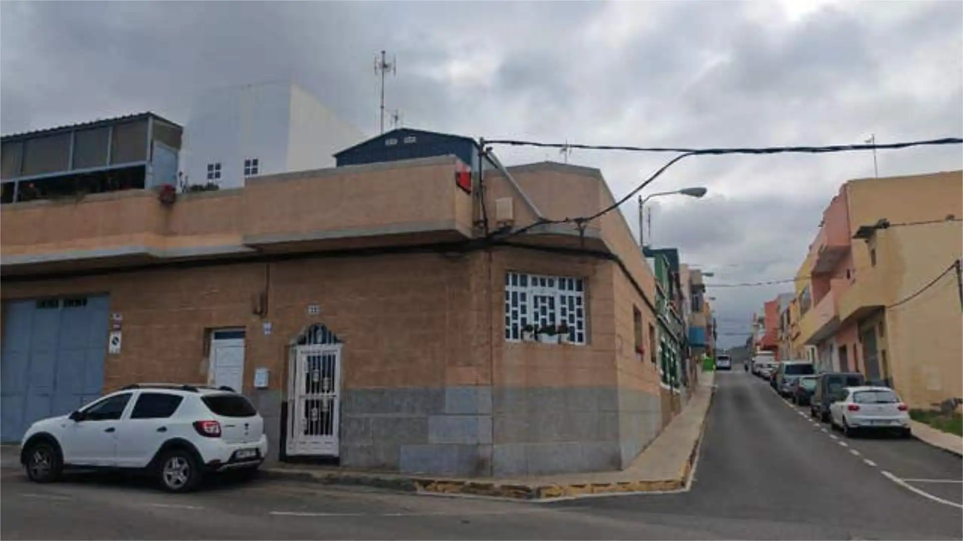 Vista exterior de Piso en venta en Telde con Terraza, Trastero y Amueblado