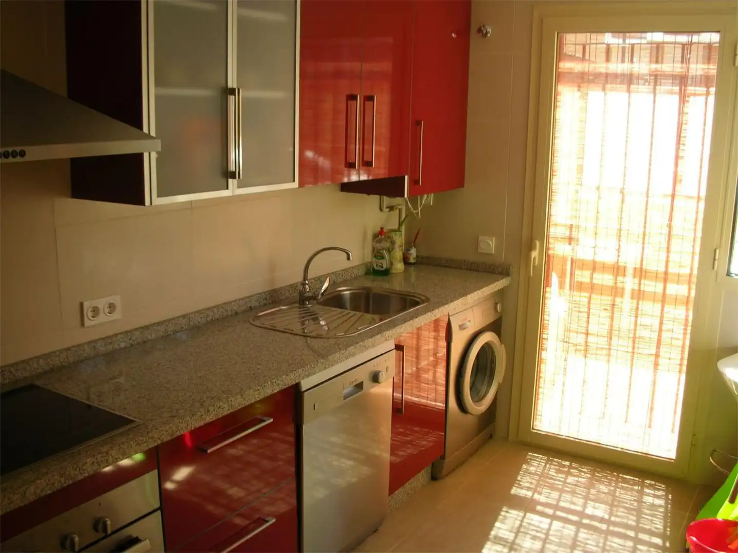 Flat for sale in Avenida de la Unicef, 55, Pinos de Alhaurín Kitchen of Flat for sale in Alhaurín de la Torre with Air Conditioner, Terrace and Swimming Pool