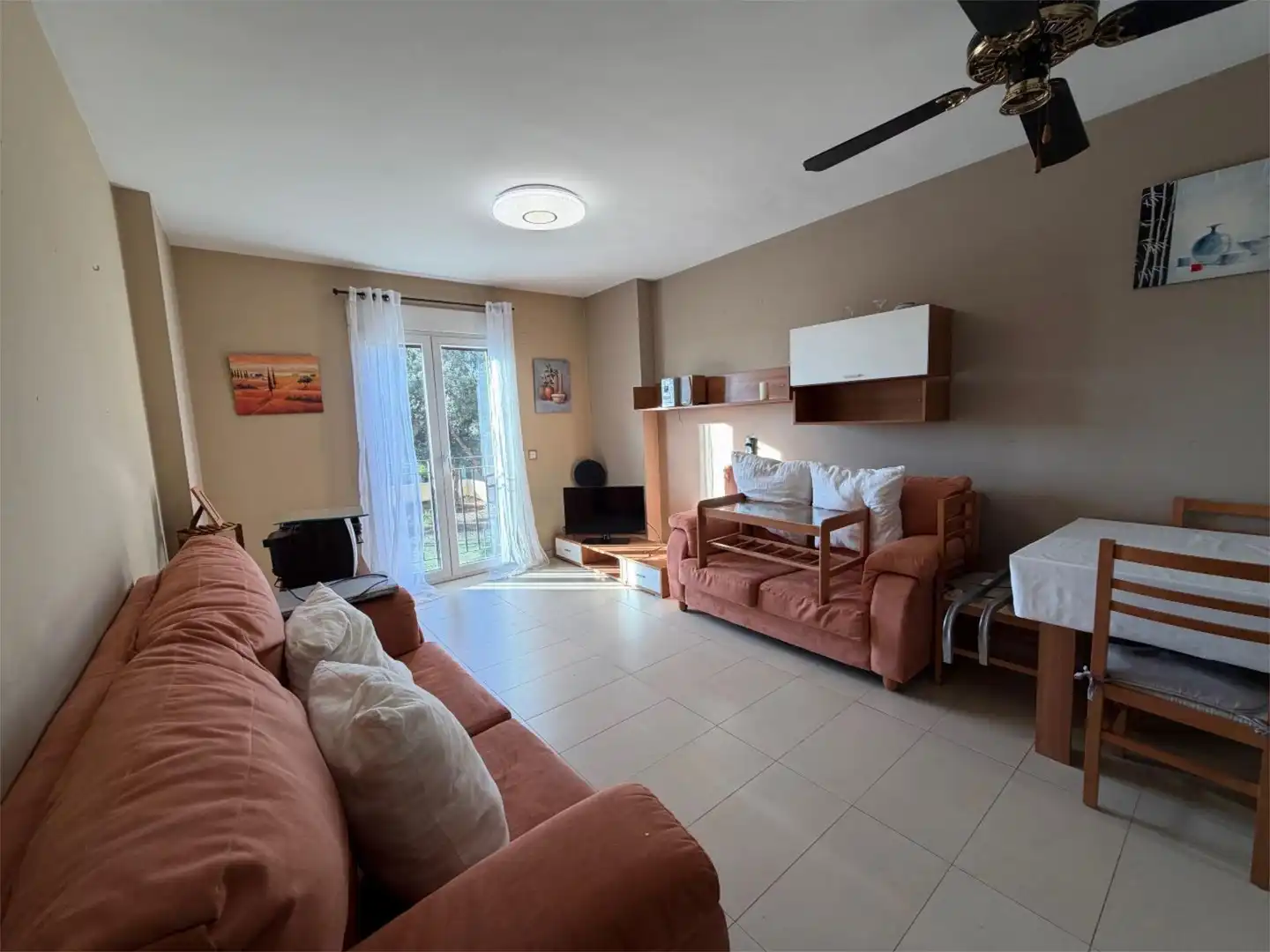 Sala de estar de Piso en venta en La Nucia con Aire acondicionado, Amueblado y Parking comunitario