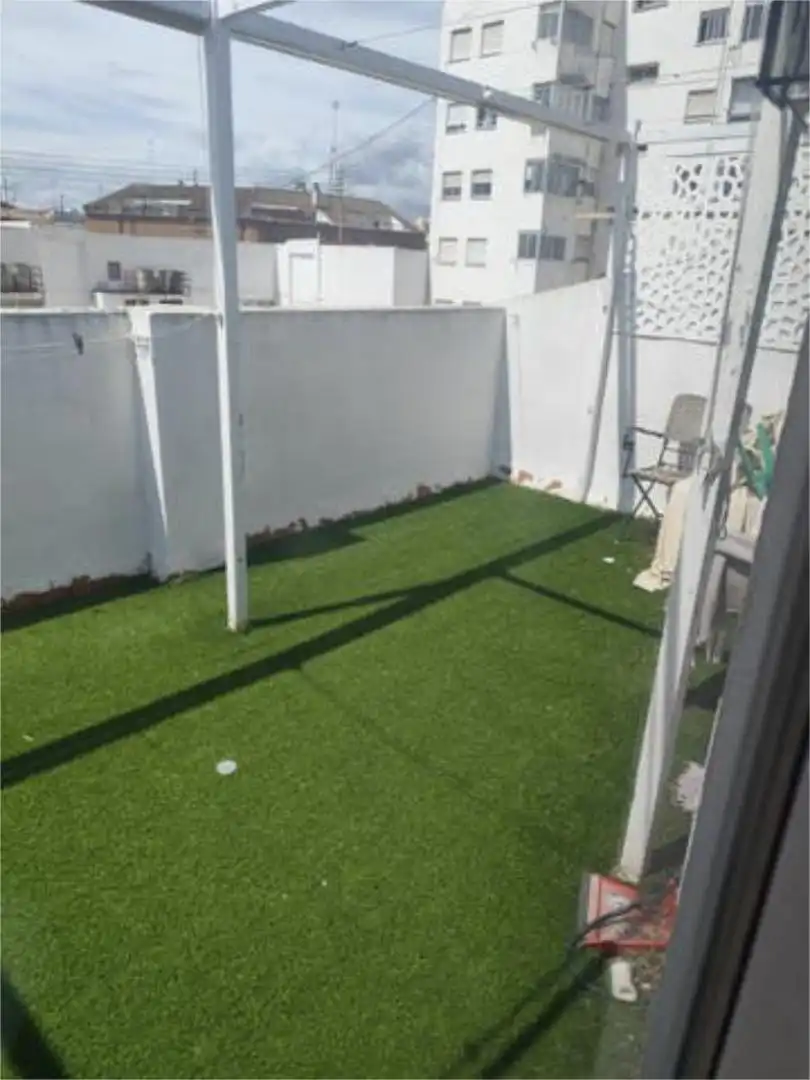 Terraza de Piso de alquiler en Castellón de la Plana / Castelló de la Plana con Terraza, Amueblado y Se aceptan mascotas