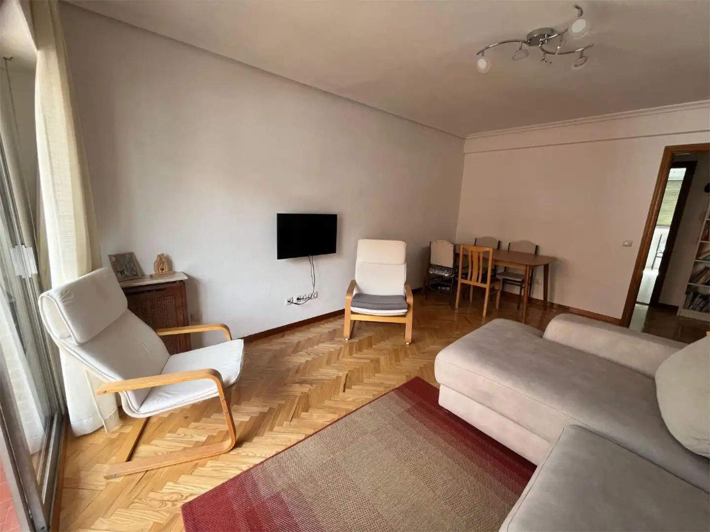 Living room of Flat for rent in  Madrid Capital  with Air Conditioner and Terrace