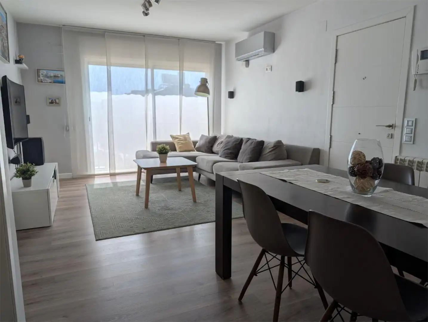 Sala de estar de Dúplex en venta en Rubí con Aire acondicionado, Terraza y Balcón