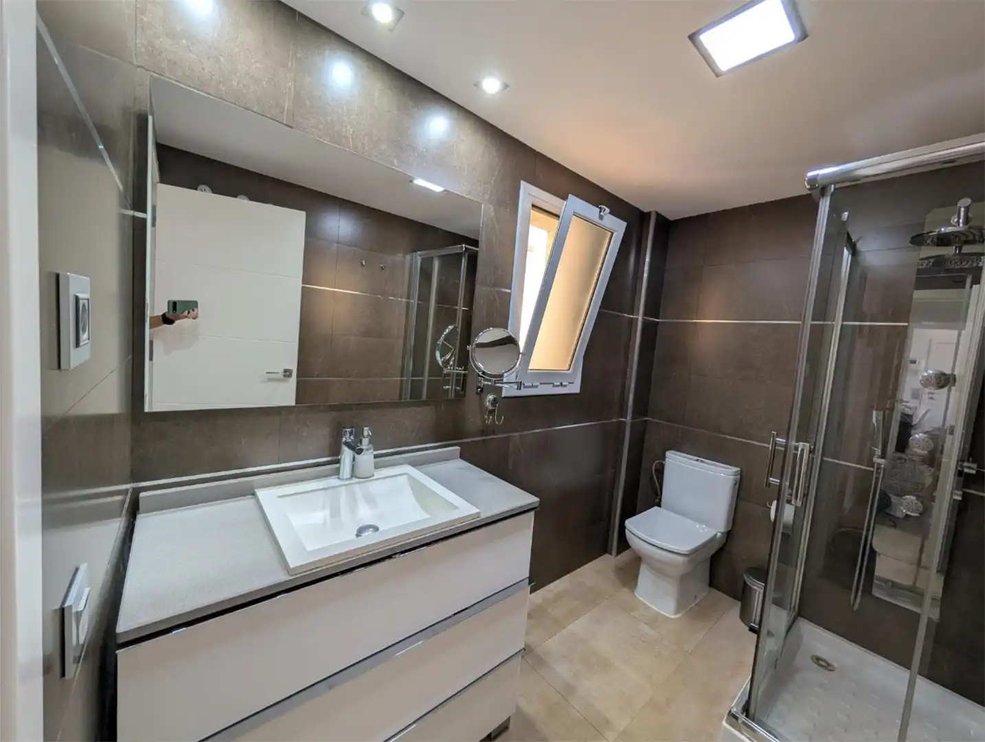 Baño de Dúplex en venta en Rubí con Aire acondicionado, Terraza y Balcón
