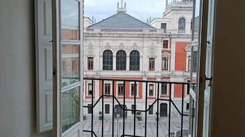 Foto 3 de Piso de alquiler en Plaza de la Rinconada, 9, Centro, Valladolid Capital