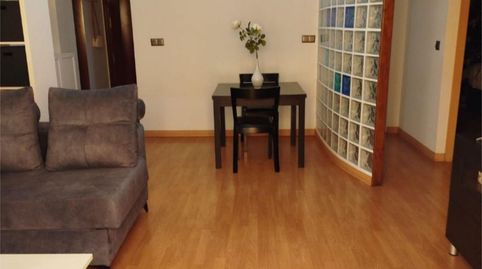 Foto 3 de Piso en venta en Calle Amadeo Vives, 3, Parque Ayala - Jardín de la Abadía - Huelín, Málaga Capital