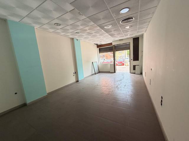 Local comercial en Alquiler en Calle Mercurio, 14 en Cañero