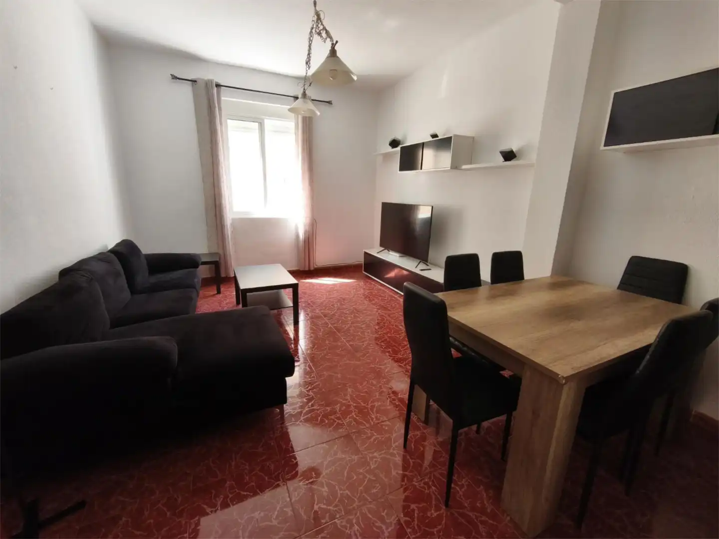 Room in Paseo Alfonso XIII, 23, Alameda