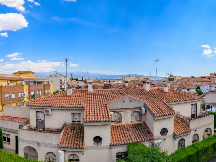 Vista exterior de Piso en venta en Las Gabias con Balcón