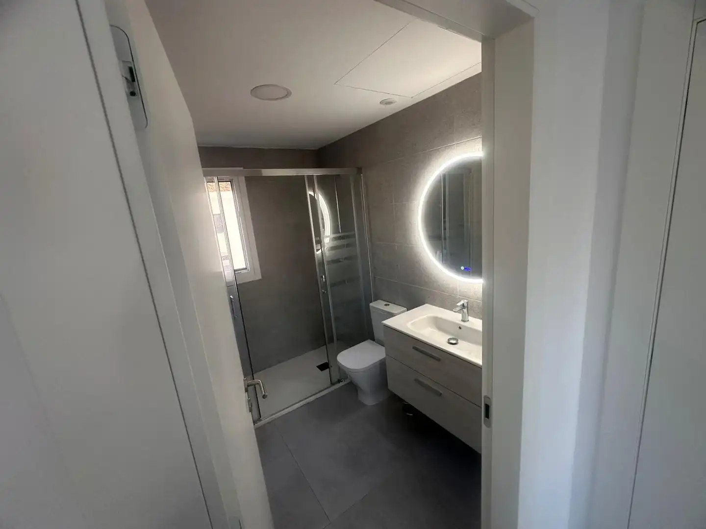 Detached homes for sale in Calle Desembarco, 4, Almerimar Bathroom of Detached homes for sale in El Ejido with Air Conditioner, Terrace and Swimming Pool