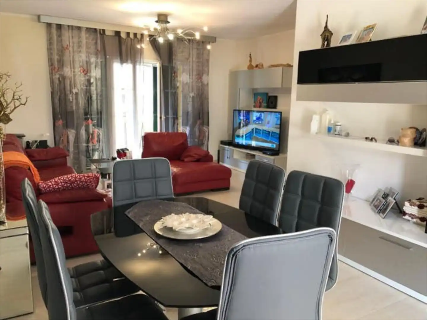 Sala d'estar de Pis en venda en Calvià amb Jardí privat, Terrassa i Traster