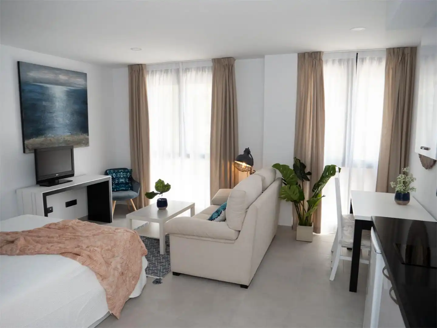 Wohnungen zum Verkauf in Calle Dávila Bertoli, 20, Loma de los Riscos Wohnzimmer von Wohnungen zum Verkauf in Torremolinos mit Klimaanlage, Terrasse und Schwimmbad
