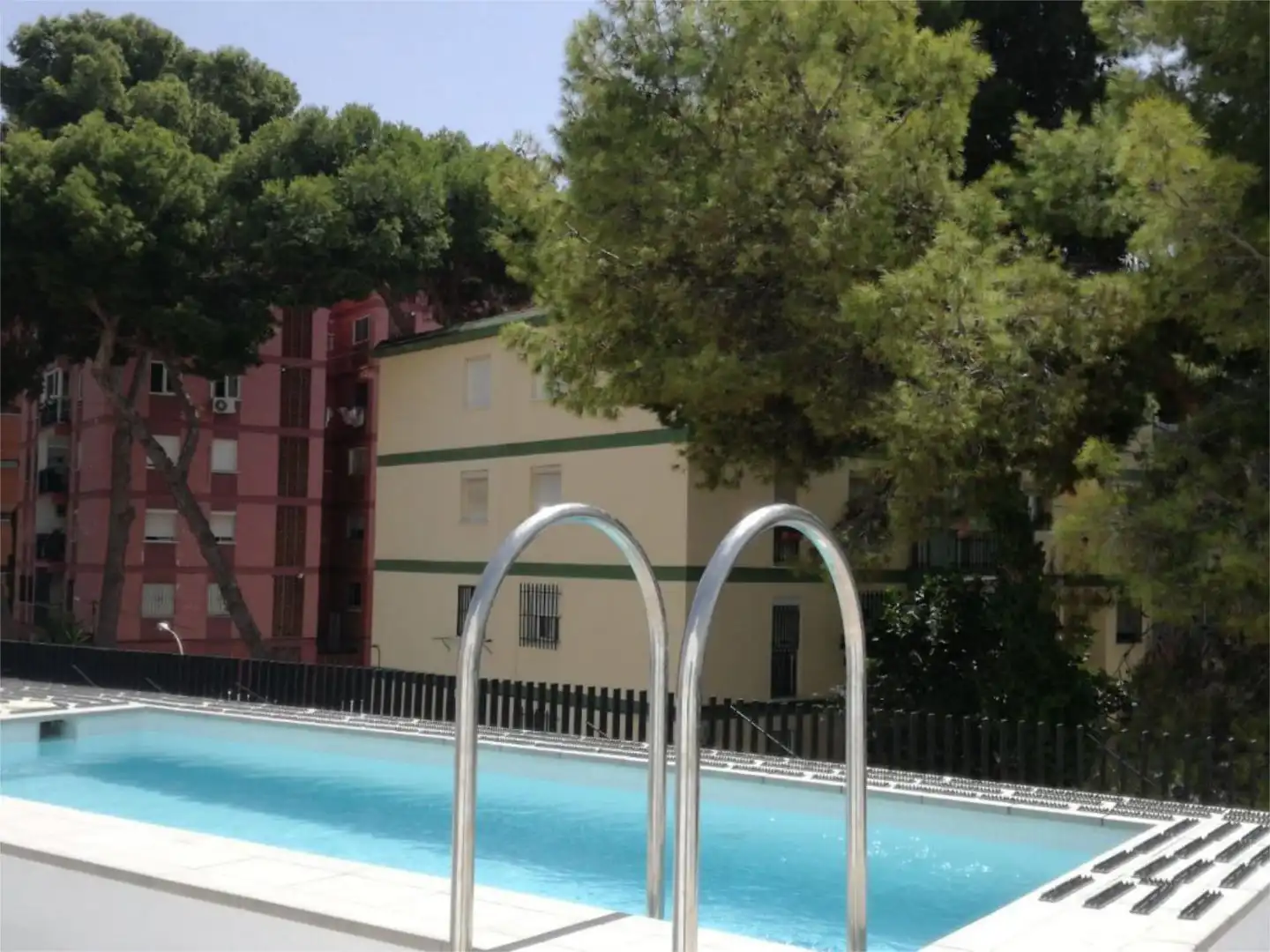 Wohnungen zum Verkauf in Calle Dávila Bertoli, 20, Loma de los Riscos Schwimmbecken von Wohnungen zum Verkauf in Torremolinos mit Klimaanlage, Terrasse und Schwimmbad