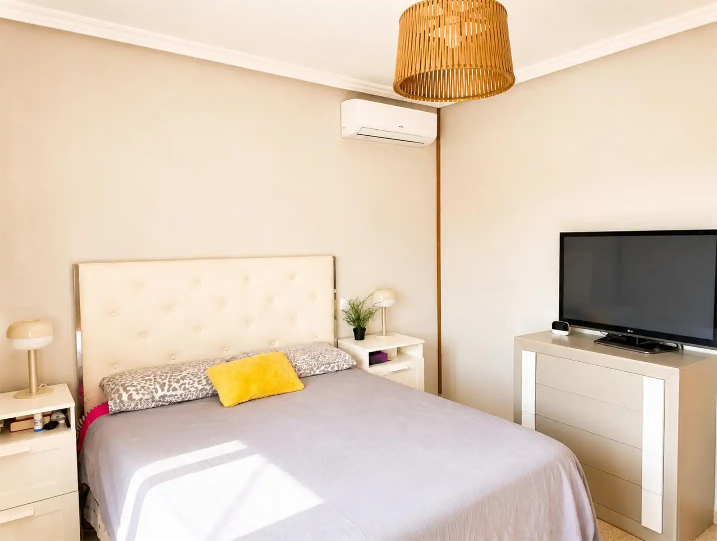 Piso en venta en Calle Victoria, 192, Pepino Habitación de Piso en venta en Pepino con Aire acondicionado, Calefacción y Jardín privado