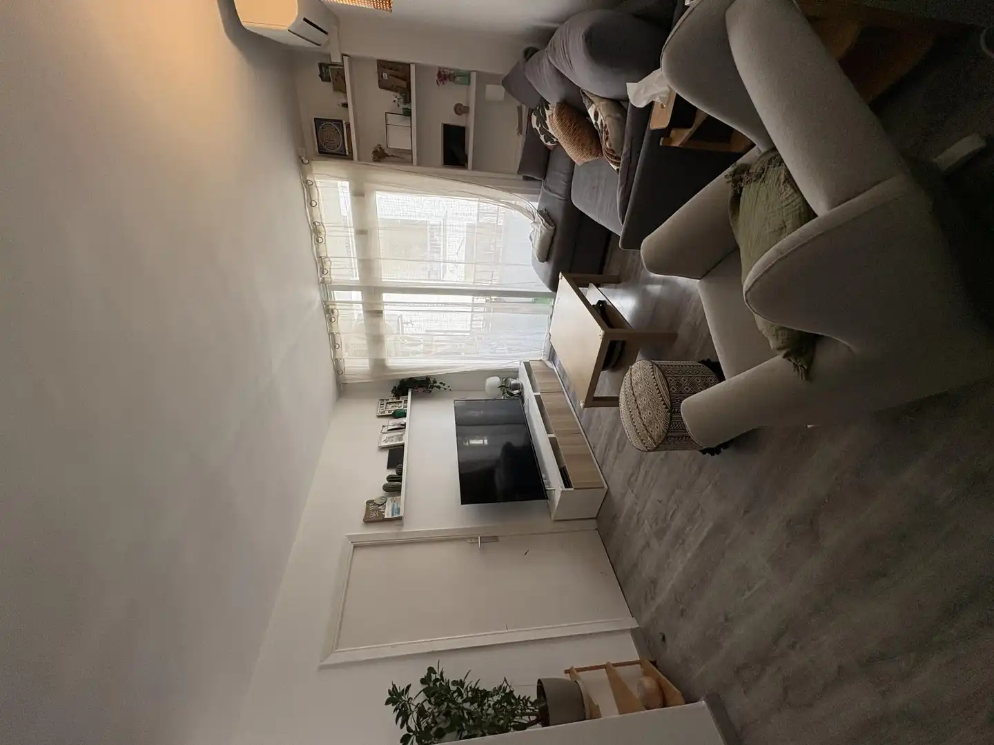 Piso en venta en Carrer d'Antoni Maria Alcover, 52, Camp d'en Serralta Sala de estar de Piso en venta en Palma de Mallorca con Aire acondicionado, Parquet y Amueblado