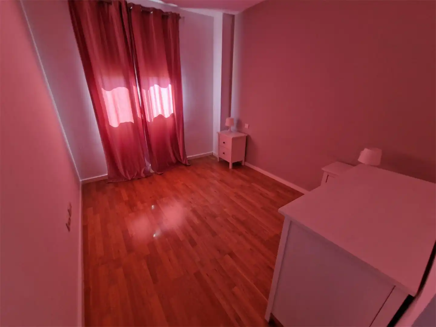 Bedroom of Flat for rent in Mairena del Aljarafe  with Heating, Private garden and Parquet flooring
