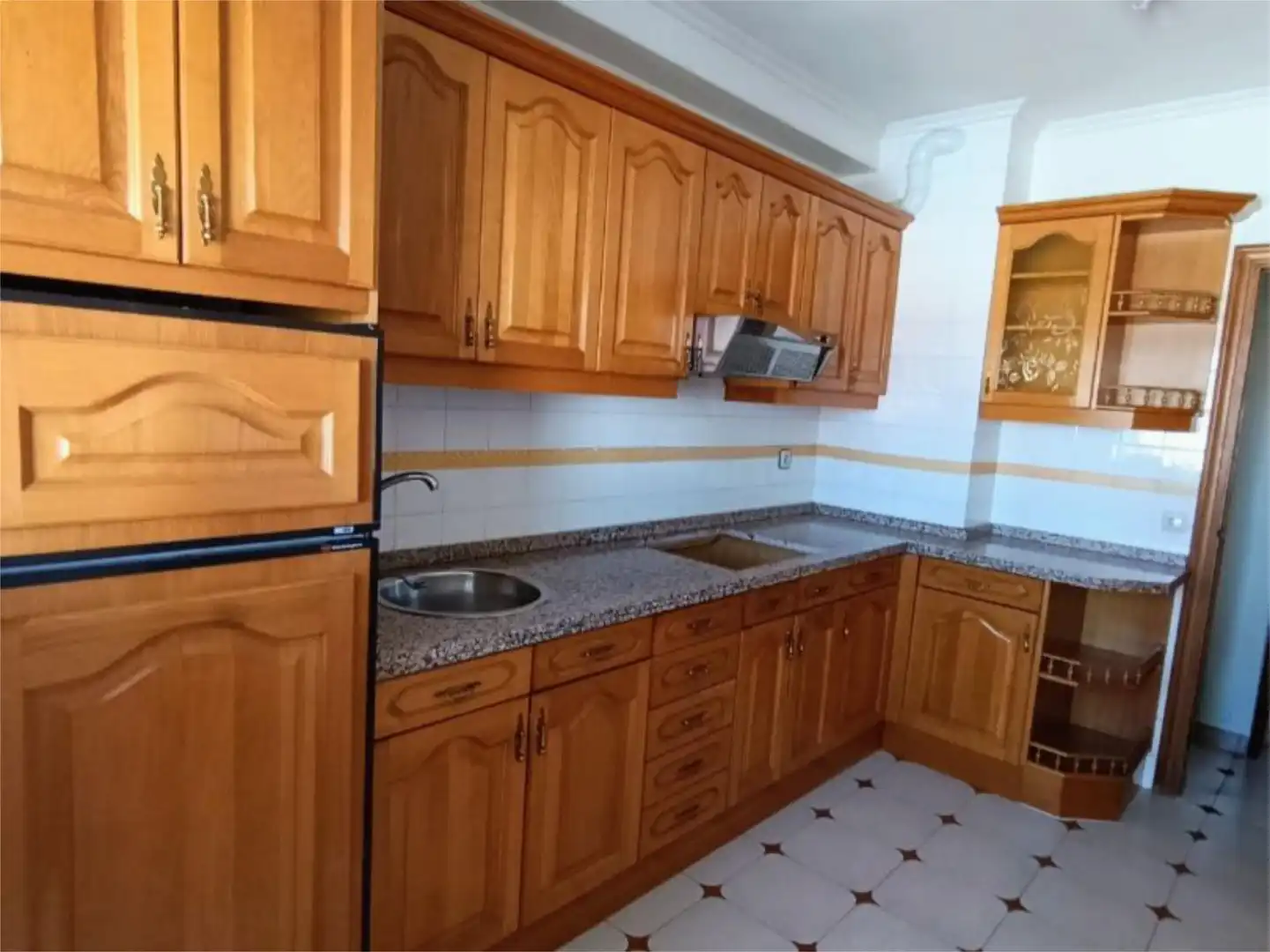 Piso en venta en Calle Primero de Mayo, 1, San José Obrero Cocina de Piso en venta en Zamora Capital con Calefacción, Terraza y Trastero